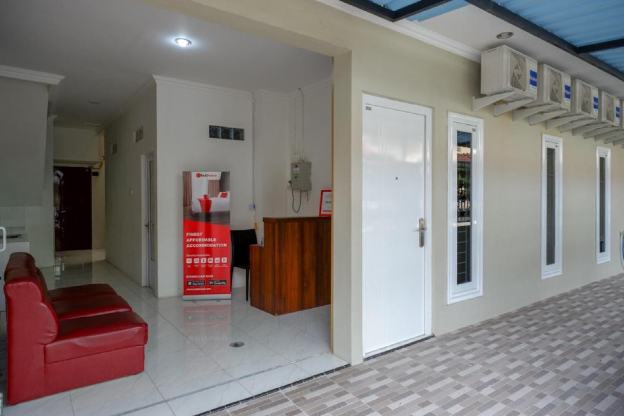 Wisma tamu Reddoorz Near Kota Semarang