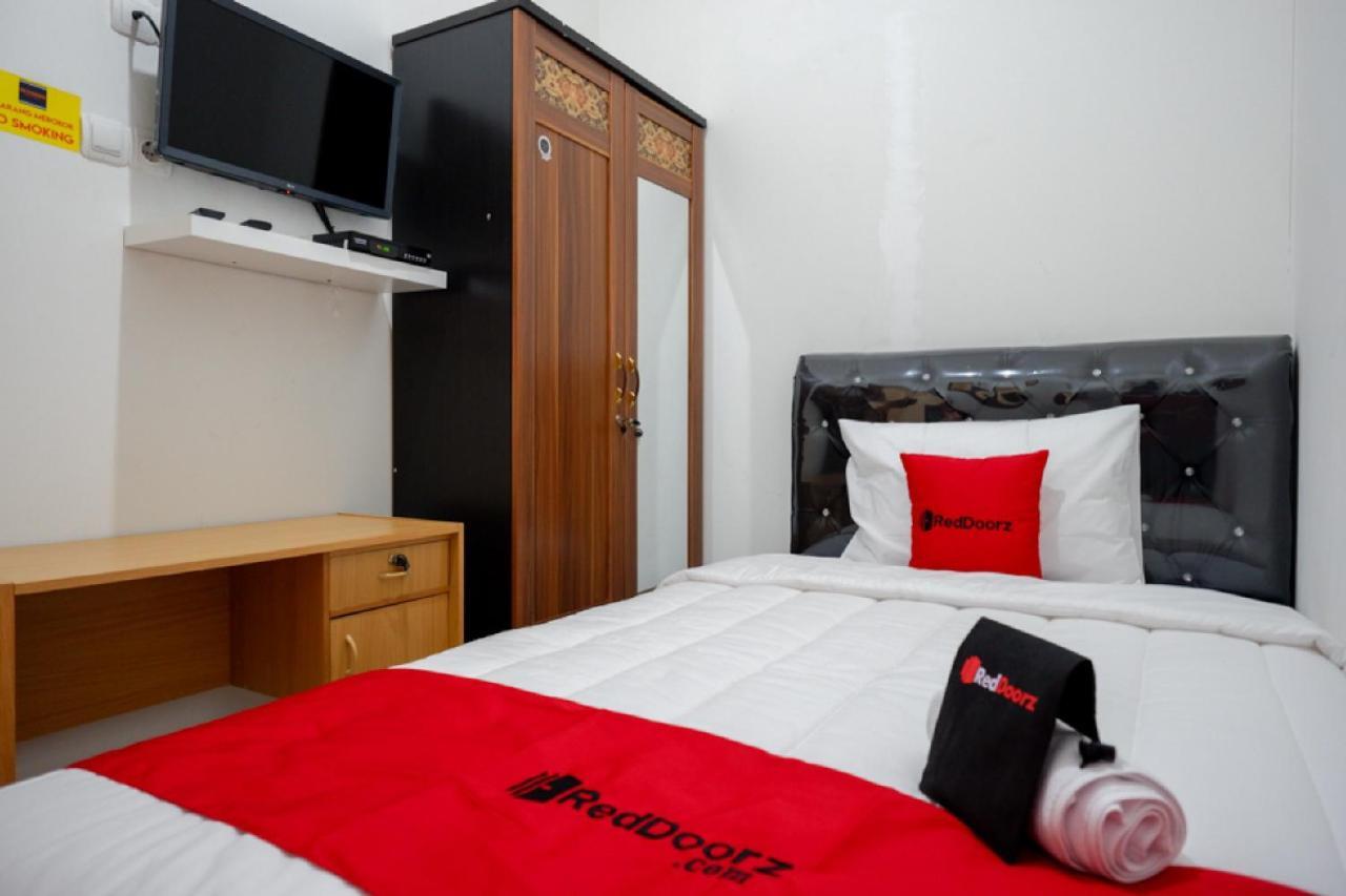 Reddoorz Near Kota 2* Semarang
